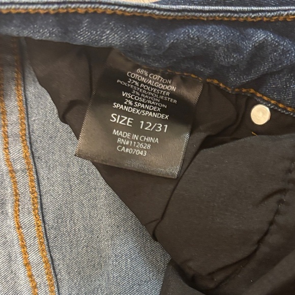 Tahari Dark Blue Women's Skinny Jeans - Picture 3 of 3